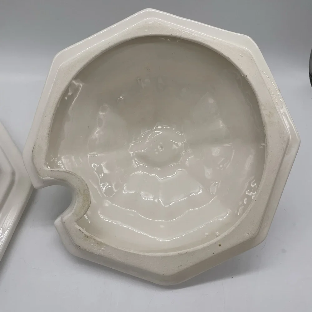 Vintage California Pottery USA Soup Tureen 2qt Octagon White Cream Lidded Lid‎